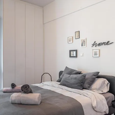 Modern Living - 2 Bedroom & 2 Bathroom - Greecing-3